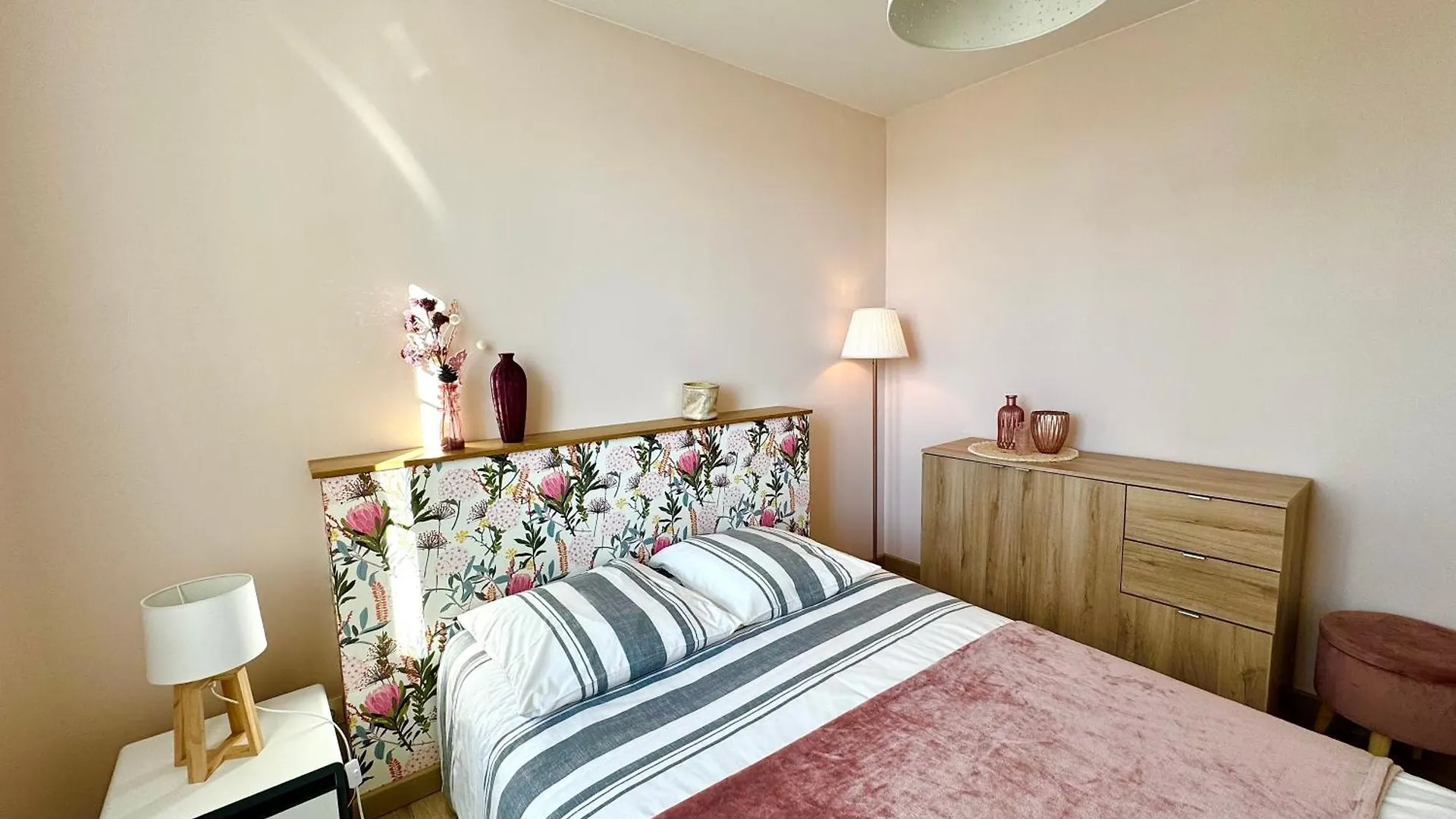 Caporizon-La Marote-Gite Calme Tout Neuf Lanobre Holiday home